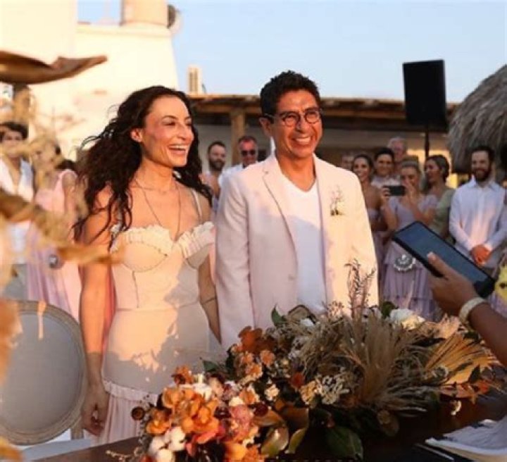 
Marimar Vega Married Jerónimo Rodrguez In A Private Beach Ceremony 