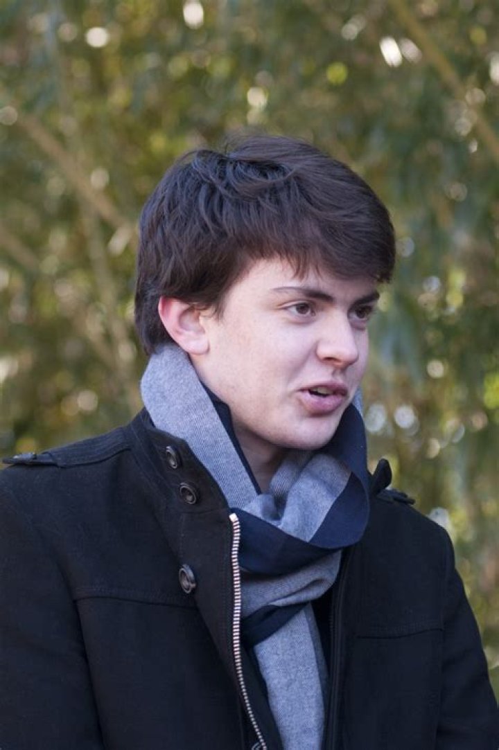 Skandar Keynes Height, Weight, Net Worth, Age, Birthday, Wikipedia, Who, Instagram, Biography
